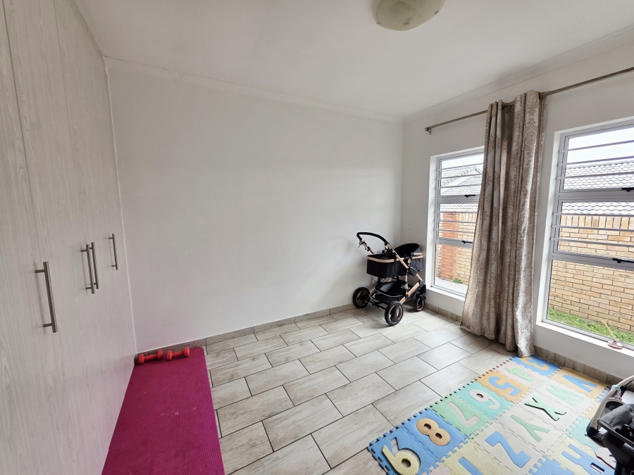 4 Bedroom Property for Sale in Beacon Bay North Eastern Cape